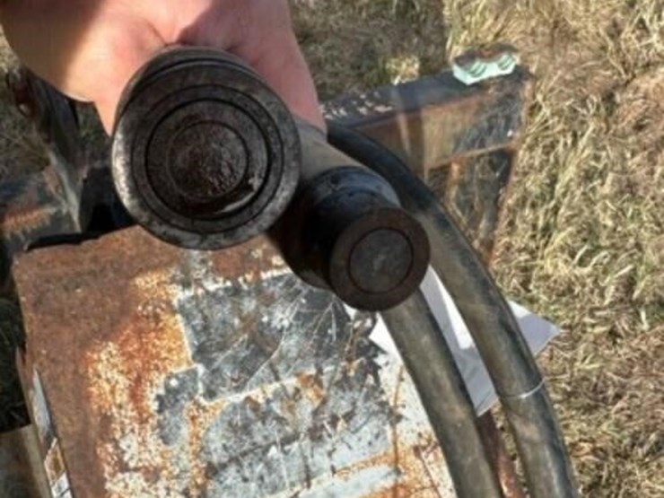 lowe-skid-steer-hex-auger-image-8