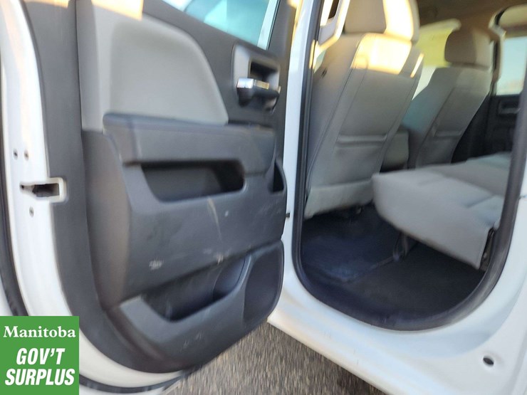 2017-chevrolet-silverado-1500-image-13