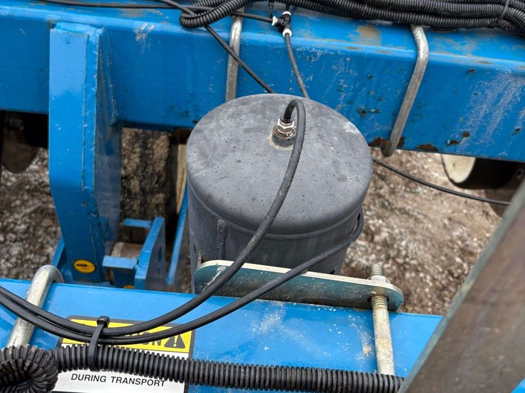 2005-kinze-3500-image-27