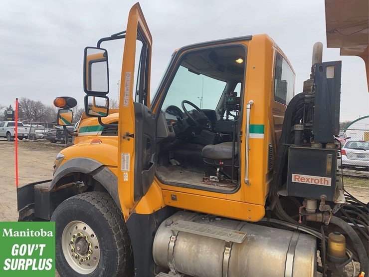 2011-international-workstar-7600-image-28