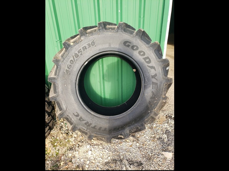 #22600-•-goodyear-460/75r30-tire-image-1