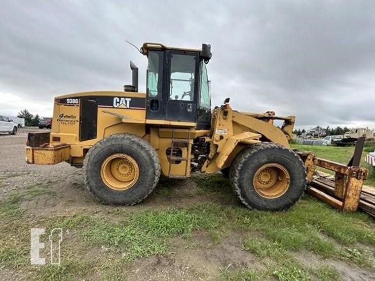 2004-caterpillar-938g-image-4