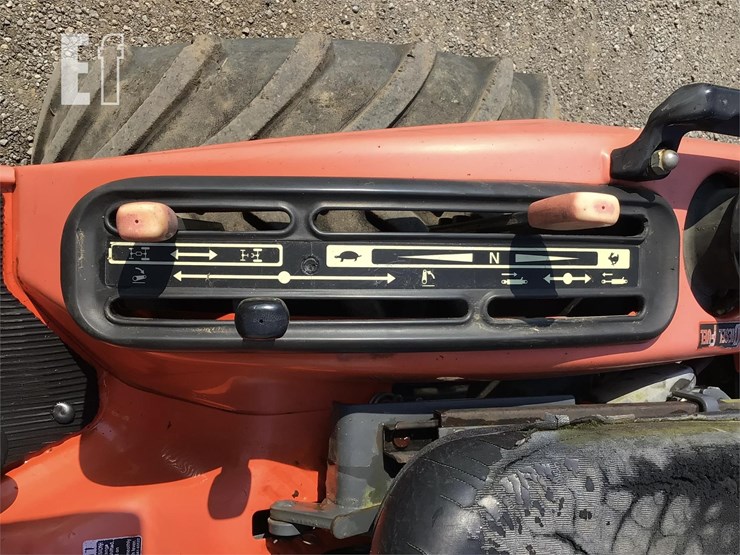 2003-kubota-bx2200-image-16