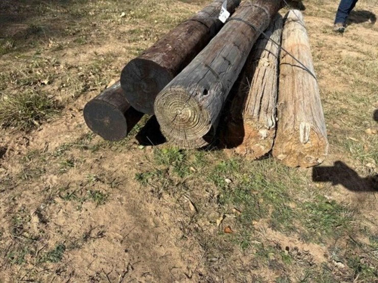 6--wood-line-posts/poles-7’-8’-long-image-2