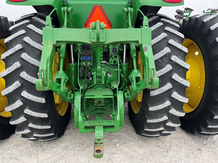 john-deere-8285r-image-18