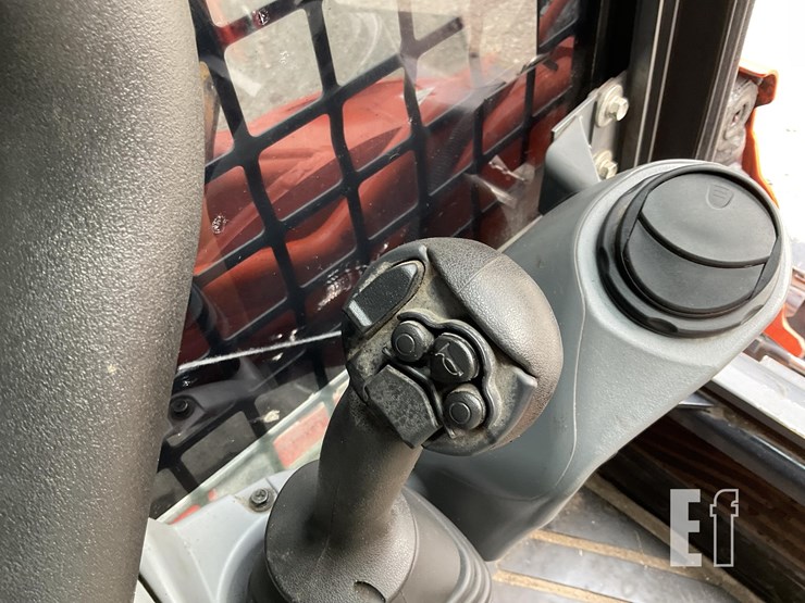 2020-kubota-svl95-2s-image-20