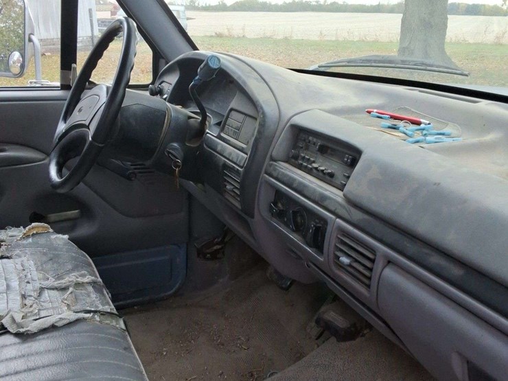 1995-ford-f350-xl-image-4