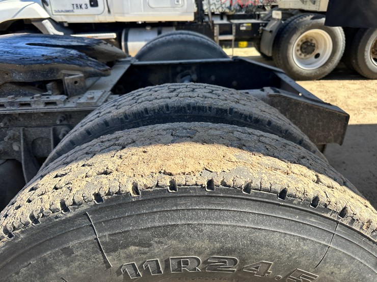 2005-international-9200i-image-6