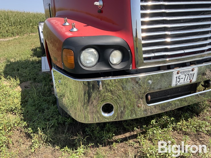 2007-freightliner-cst120-century-class-s/t-t/a-day-cab-truck-tractor-image-15