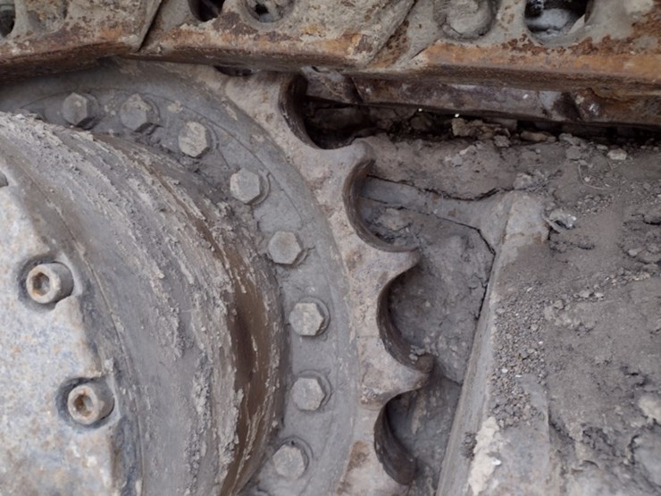 volvo-ec220e-lr-image-27