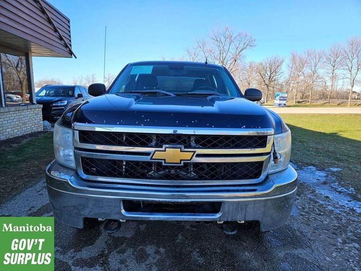 2012-chevrolet-silverado-2500hd-image-9