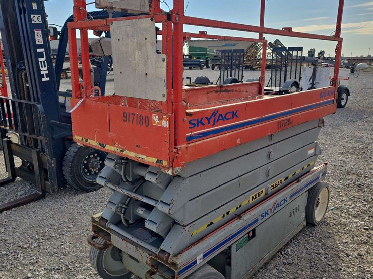 2012-skyjack-sjiii3226-image-1