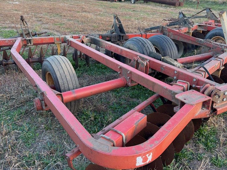 kewanee-21ft-disk,-tandem-axle-on-frame,-7-1/2''-spacing.-image-4