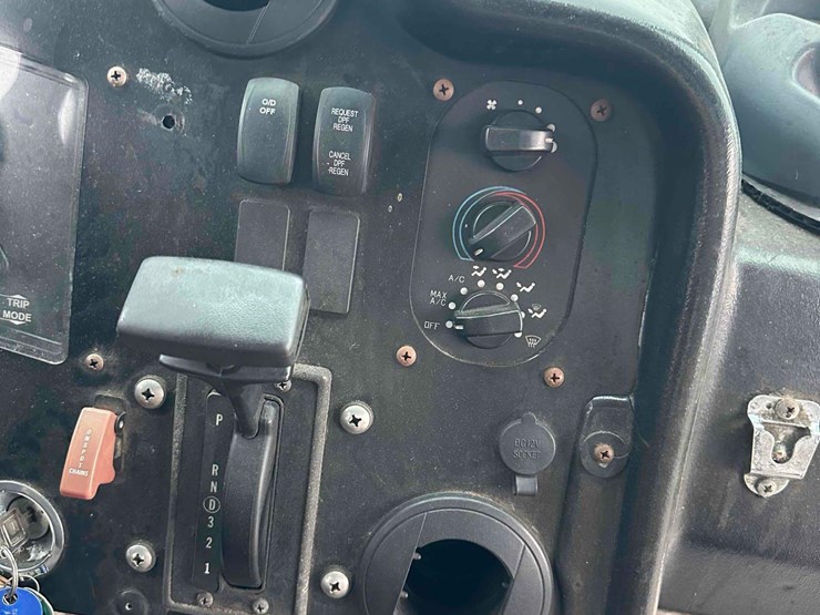 2008-utitimaster-workhorse-step-van-image-16