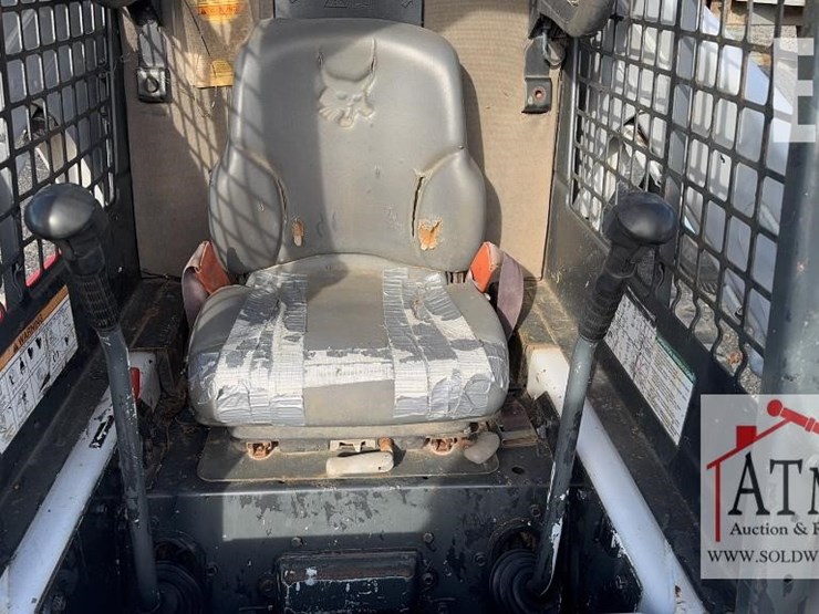 2008-bobcat-t190-image-19