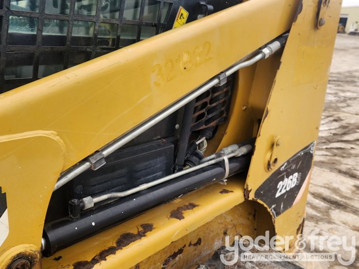 caterpillar-226b-image-22