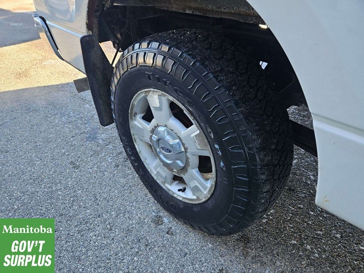 2011-ford-f150-image-13