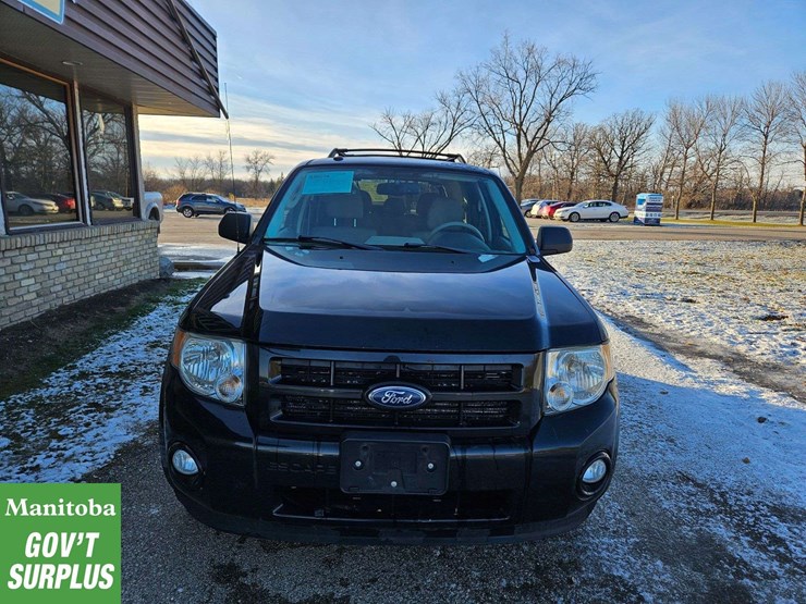 2012-ford-escape-hybrid-image-10