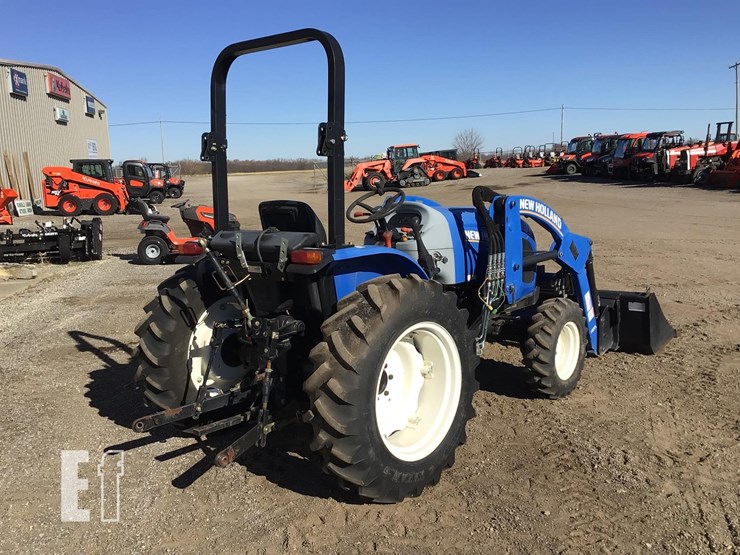 2017-new-holland-workmaster-40-image-5