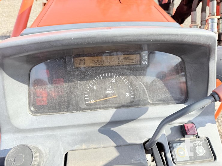 2005-kubota-l4330hst-image-25