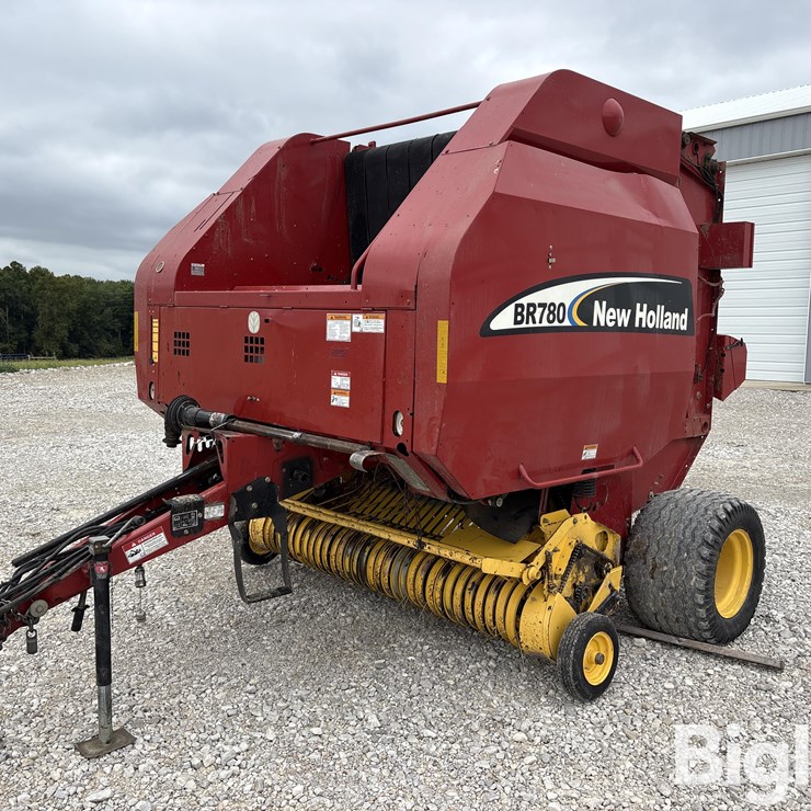 2005 NEW HOLLAND BR780
