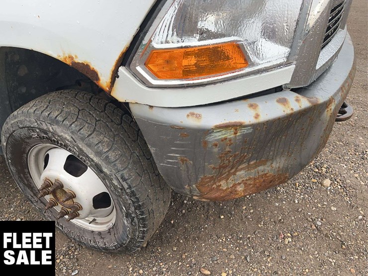 2011-dodge-3500-image-20