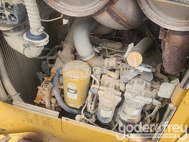 2019-caterpillar-d6k2-lgp-image-17