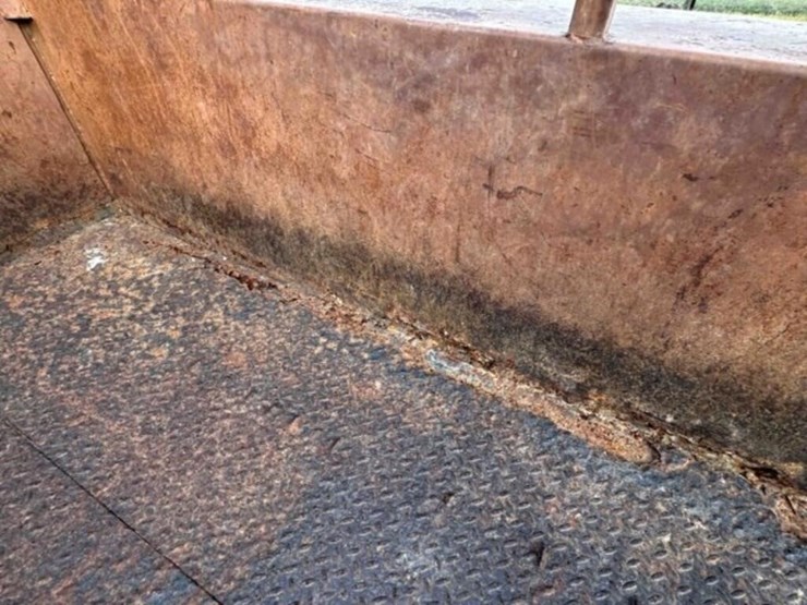 1984-24’-shelby-gooseneck-livestock-trailer-image-22