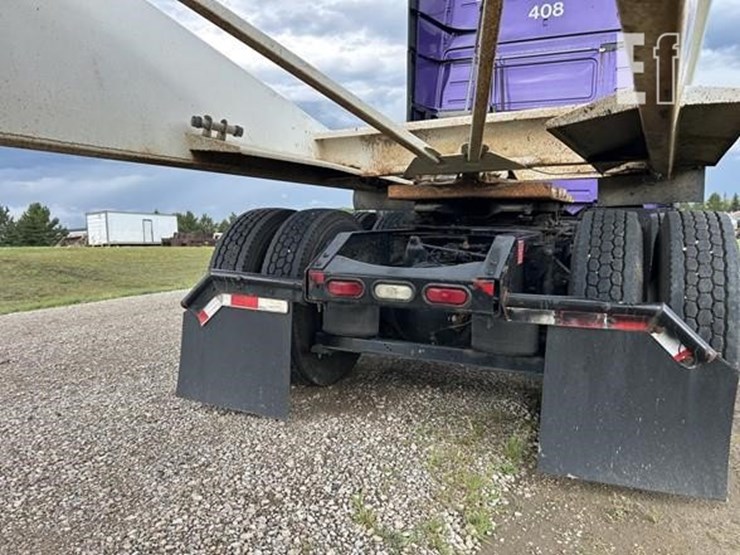 volvo-vnl42t670-image-6