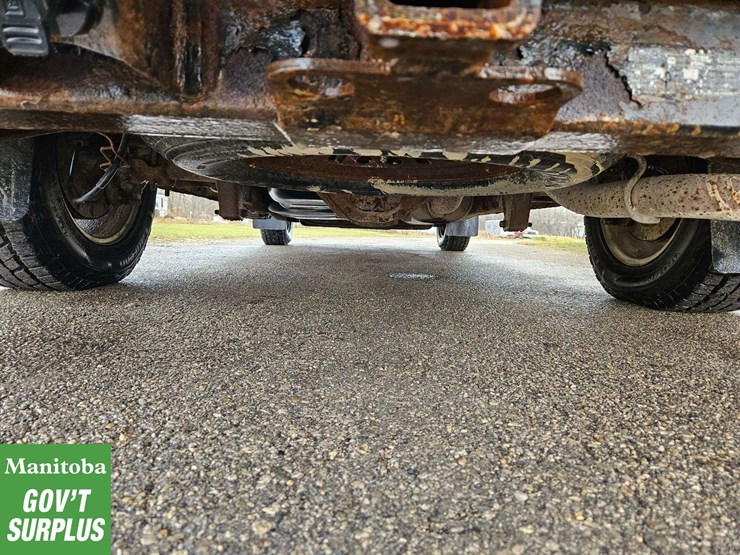 2011-chevrolet-express-1500-image-9