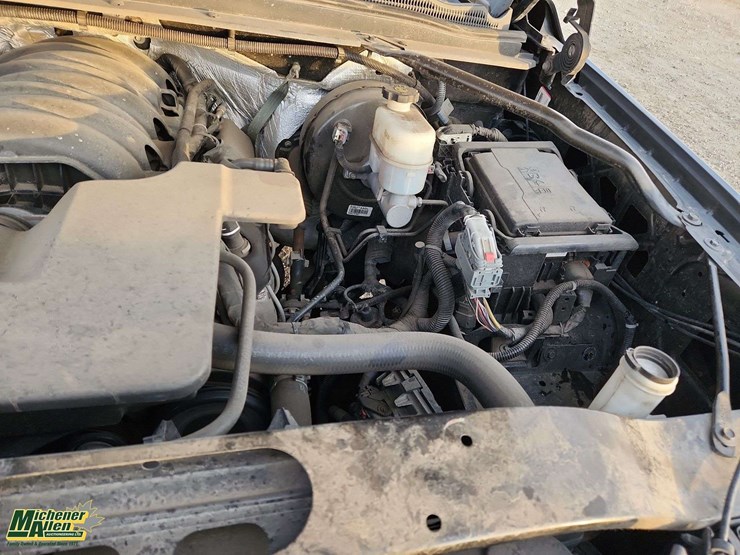 2018-chevrolet-tahoe-ltz-image-30