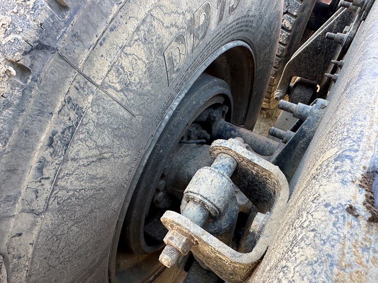 2005-international-9200i-image-16