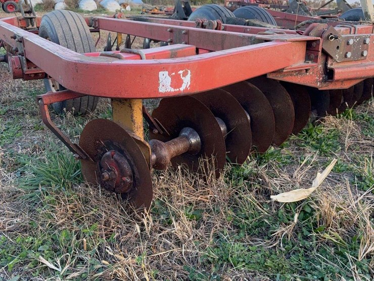 kewanee-21ft-disk,-tandem-axle-on-frame,-7-1/2''-spacing.-image-3