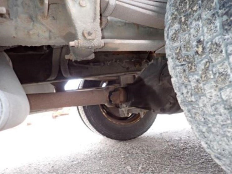 2015-freightliner-mt55-image-76