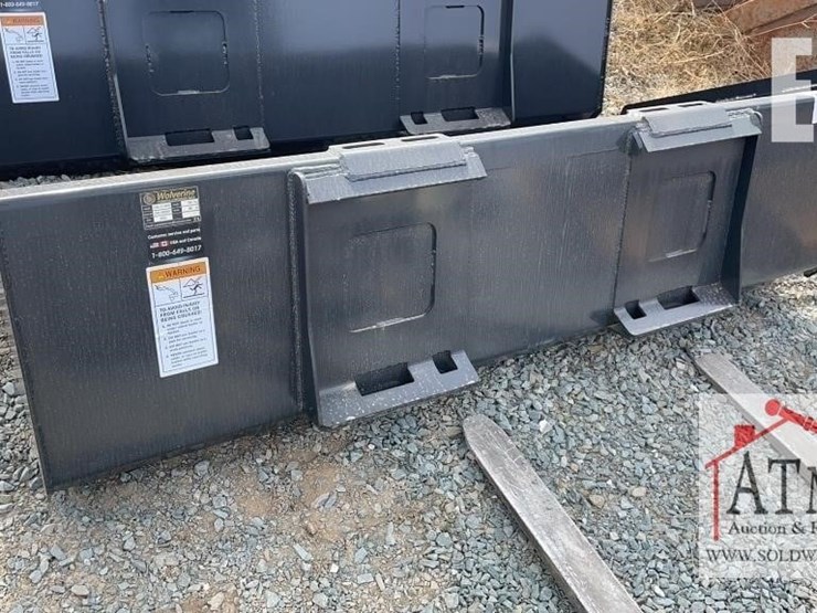 new-wolverine-84"-track-duty-bucket-image-2