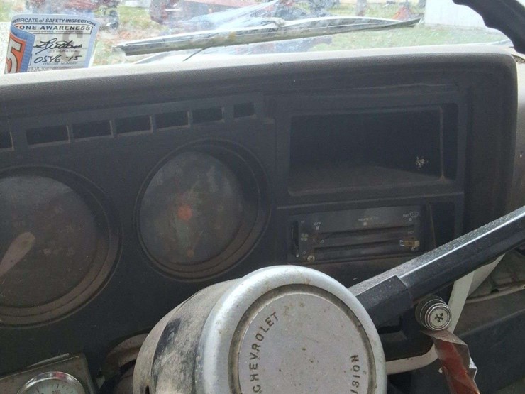 chevrolet-diesel-grain-truck,-5-x-2-speed,-single-axle,-runs,-weak-brakes,-wood-floor,-16ft-bed,-vin--1gbl7dig7bv106791-image-14