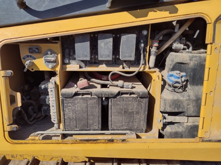 deere-650k-lgp-image-43