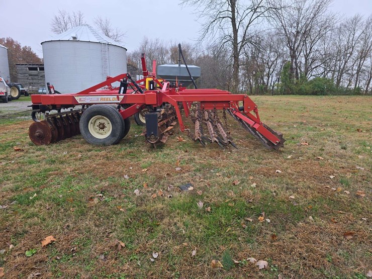 mcfarlane-4030-rb6,-reel-disk,-30ft,-tandem-axle,-18.5''-blades,-manual-gang-adjust,-disc-blade,-beater,-3-bar-harrow,-and-basket,-s/n--17165-image-6