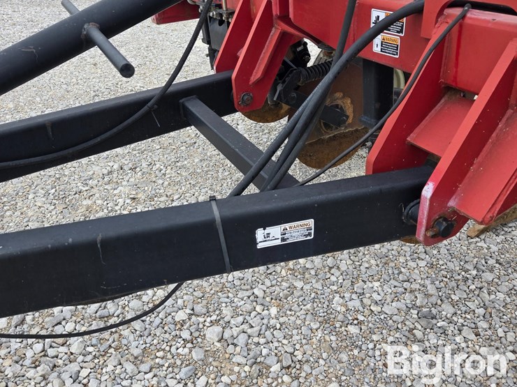 unverferth-130-zone-builder-no-till-ripper-image-13