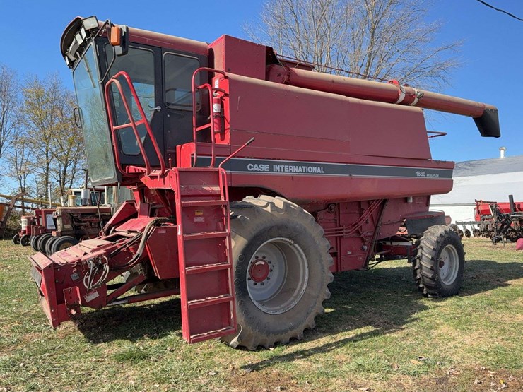 1994-case-ih-1688-image-2