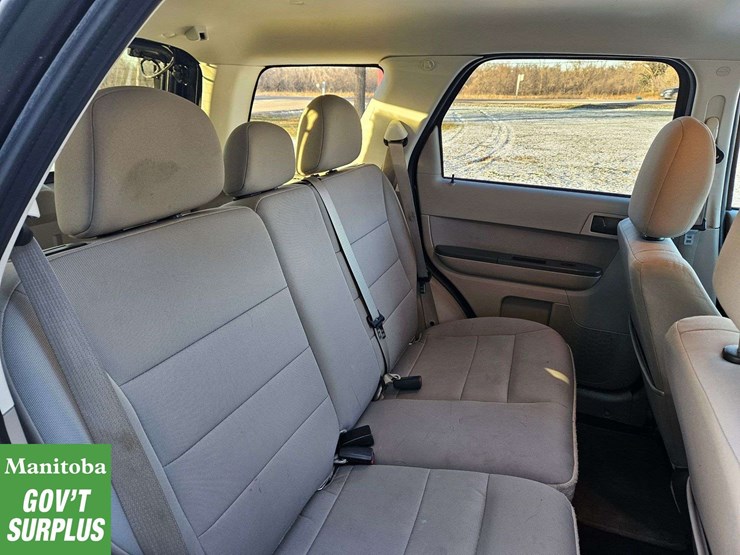 2012-ford-escape-hybrid-image-33