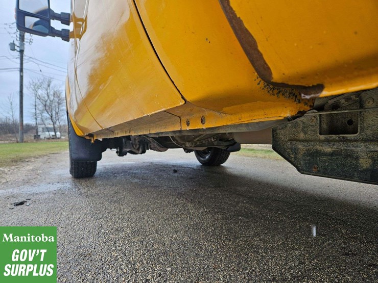 2011-ford-f350-image-11