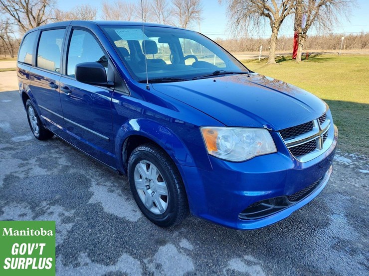 2013-dodge-grand-caravan-image-4