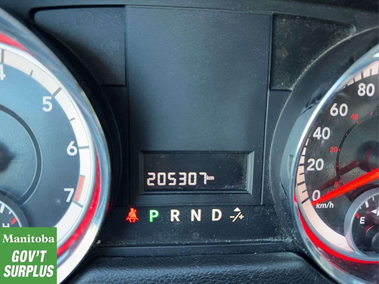 2011-dodge-grand-caravan-se-image-34