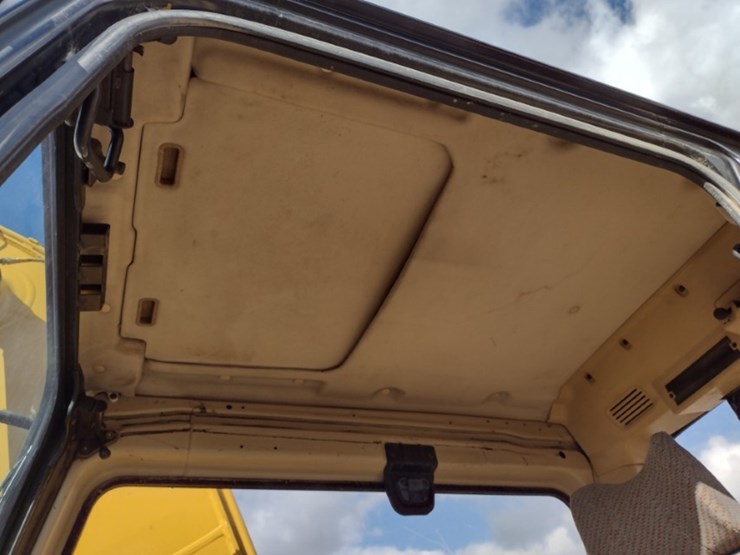 97-caterpillar-312b-image-14