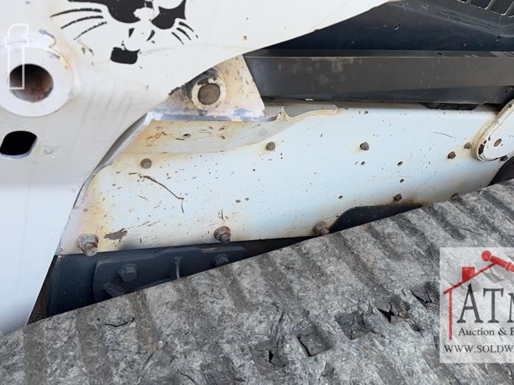 2012-bobcat-t650-image-22