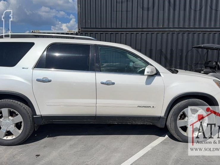 2008-gmc-acadia-slt-image-2