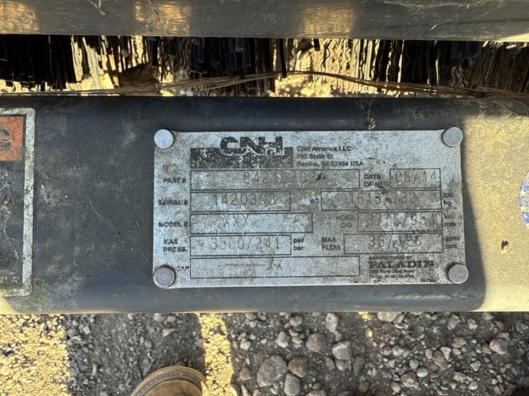 #2051-•-8’-case-sweeper-loader-attachment-image-12