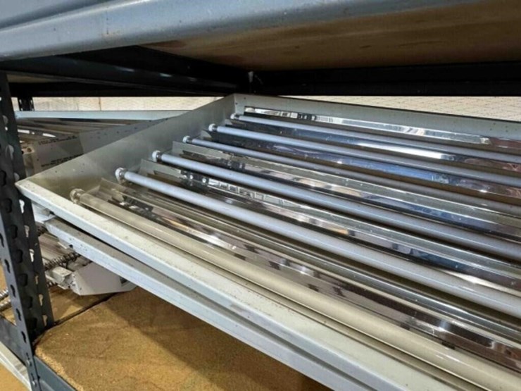 7--48”x20”-fluorescent-light-fixtures-image-5