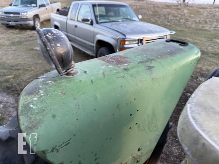 john-deere-4010-image-15